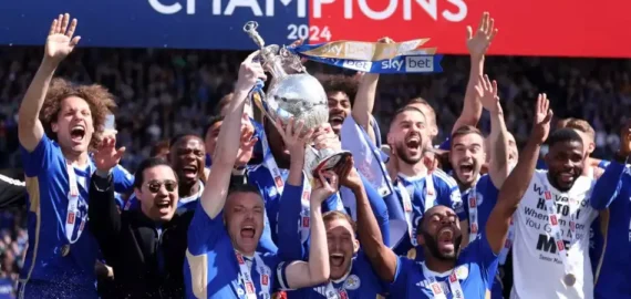 Siêu máy tính dự đoán đội vô địch EFL Championship 2024/25: Kết quả đội thăng hạng/ xuống hạng mùa này